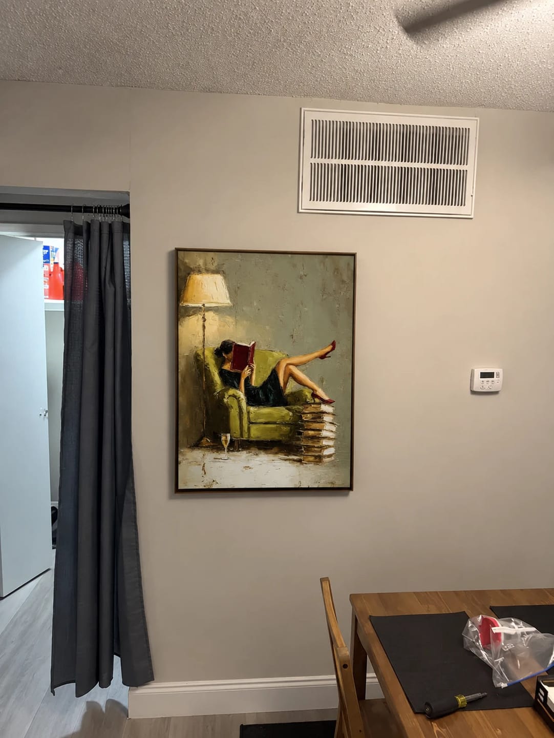 Customer photo review of Modern Folk Art｜Olive Reading Reverie