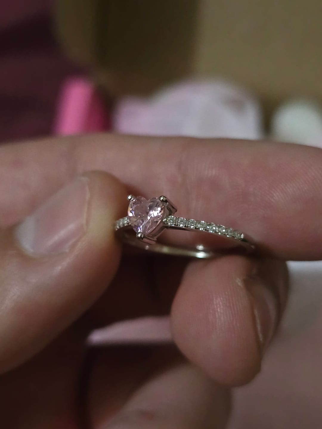 Customer photo review of Cajita de Regalo para Anillo Libro