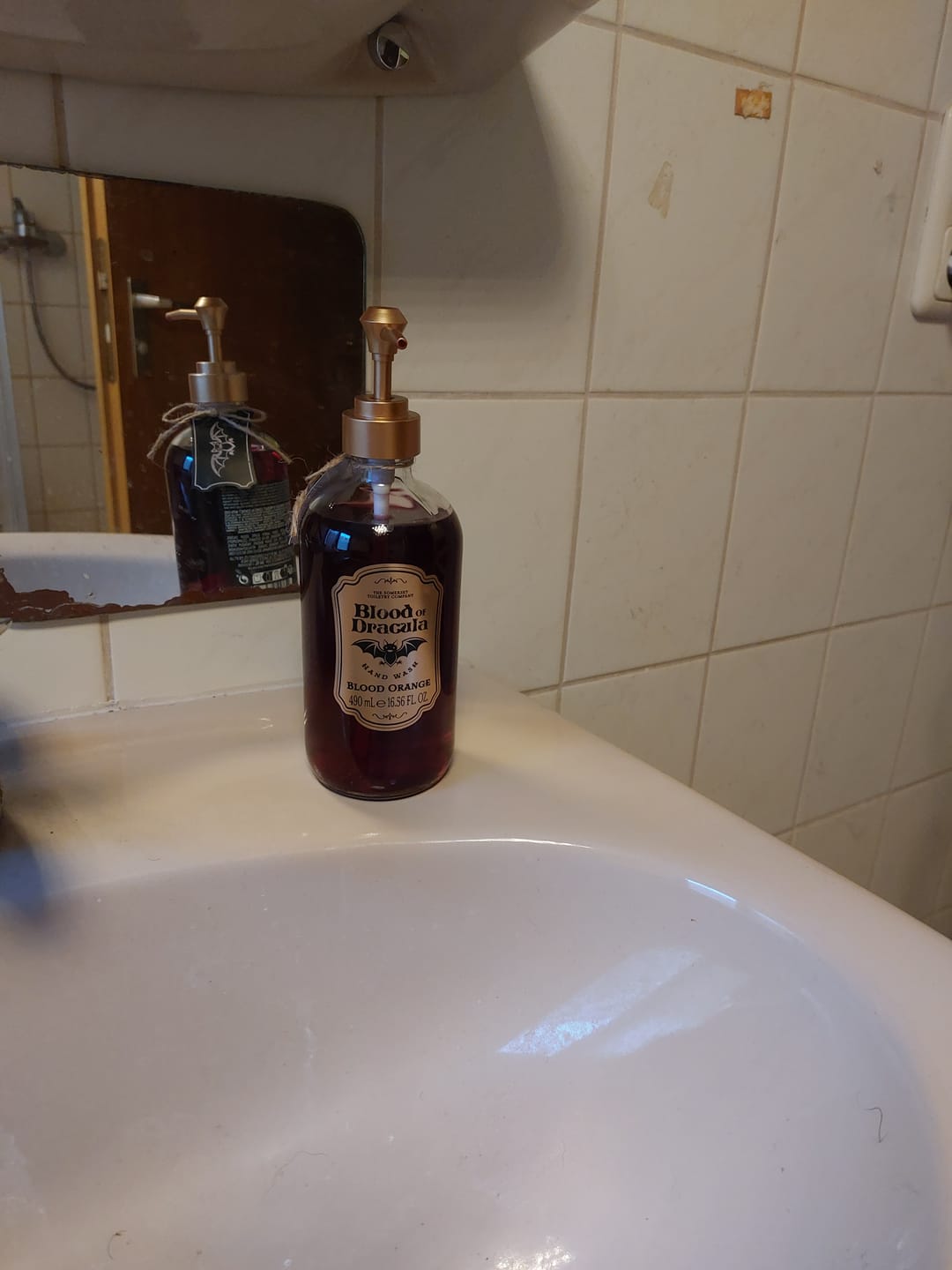 Customer photo review of Blood of Dracula Flüssigseife Blood Orange, 500 ml