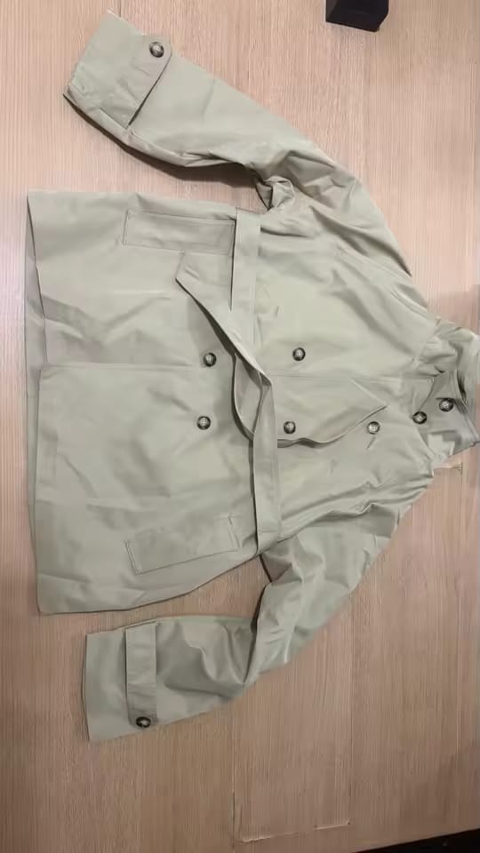 Customer photo review of Trench Velora