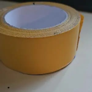 Customer photo review of Adesivo Forte Nastro Doppia Faccia Impermeabile Rimuovibile