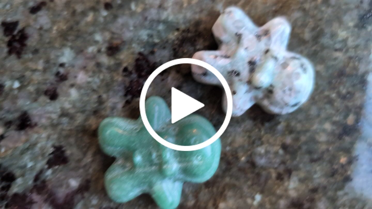 Customer video review of Natural Crystal Carving Gingerbread Man