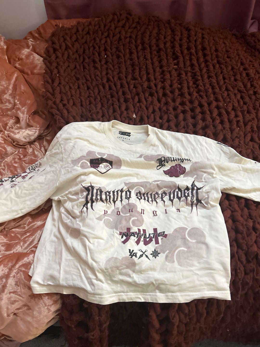 Customer photo review of 8073 - Naruto Longsleeves