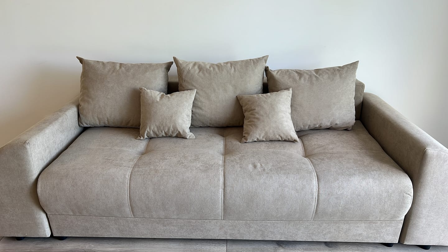 Customer photo review of Canapea extensibilă dumonde cu ladă de depozitare Verona Bej 260x100 cm