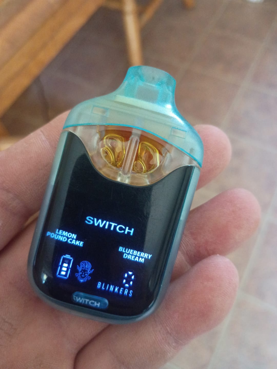 Customer photo review of Switch - 2G Lemon Pound Cake/Blueberry Dream