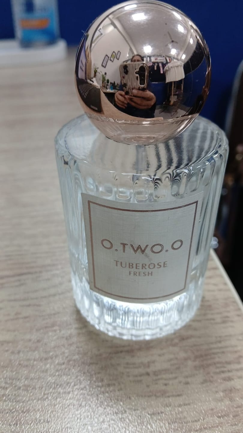 Customer photo review of O.TWO.O TUBEROSE PERFUME (F01)