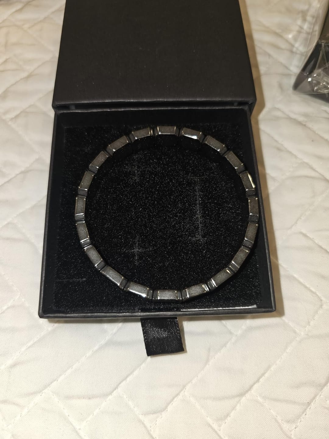 Customer photo review of Hiron™ Pulsera De Hematita
