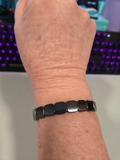 Customer photo review of Hiron™ Pulsera De Hematita