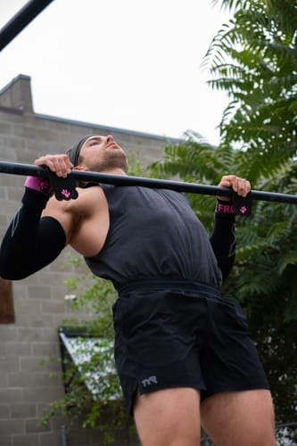 Customer photo review of FROG GRIPS® HYBRID - Fingerless Black