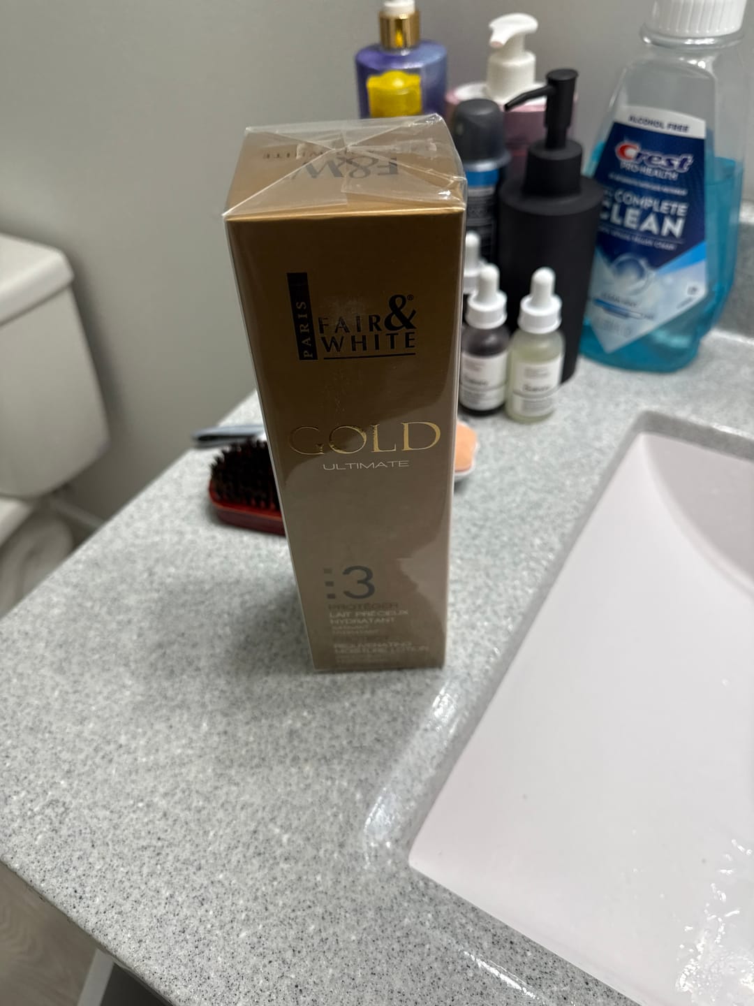 Customer photo review of Gold :3 Rejuvenating Body Lotion 500ml
