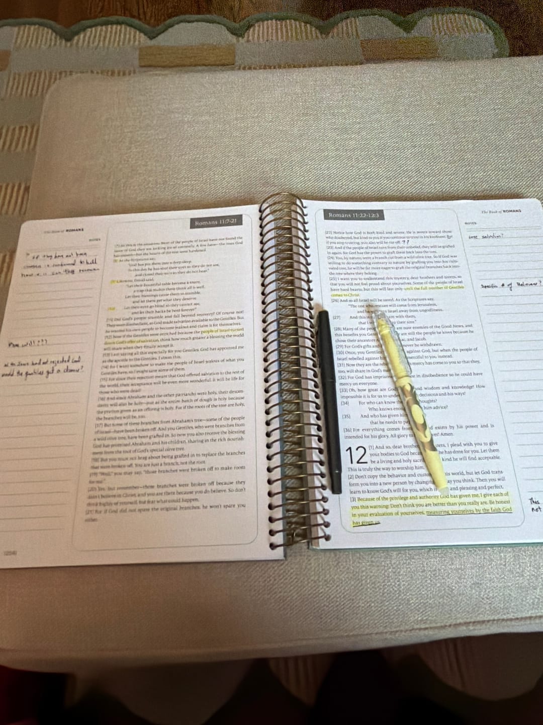 Customer photo review of Spiral Bible™ - NLT - New Testament - Mountains (Hardcover)