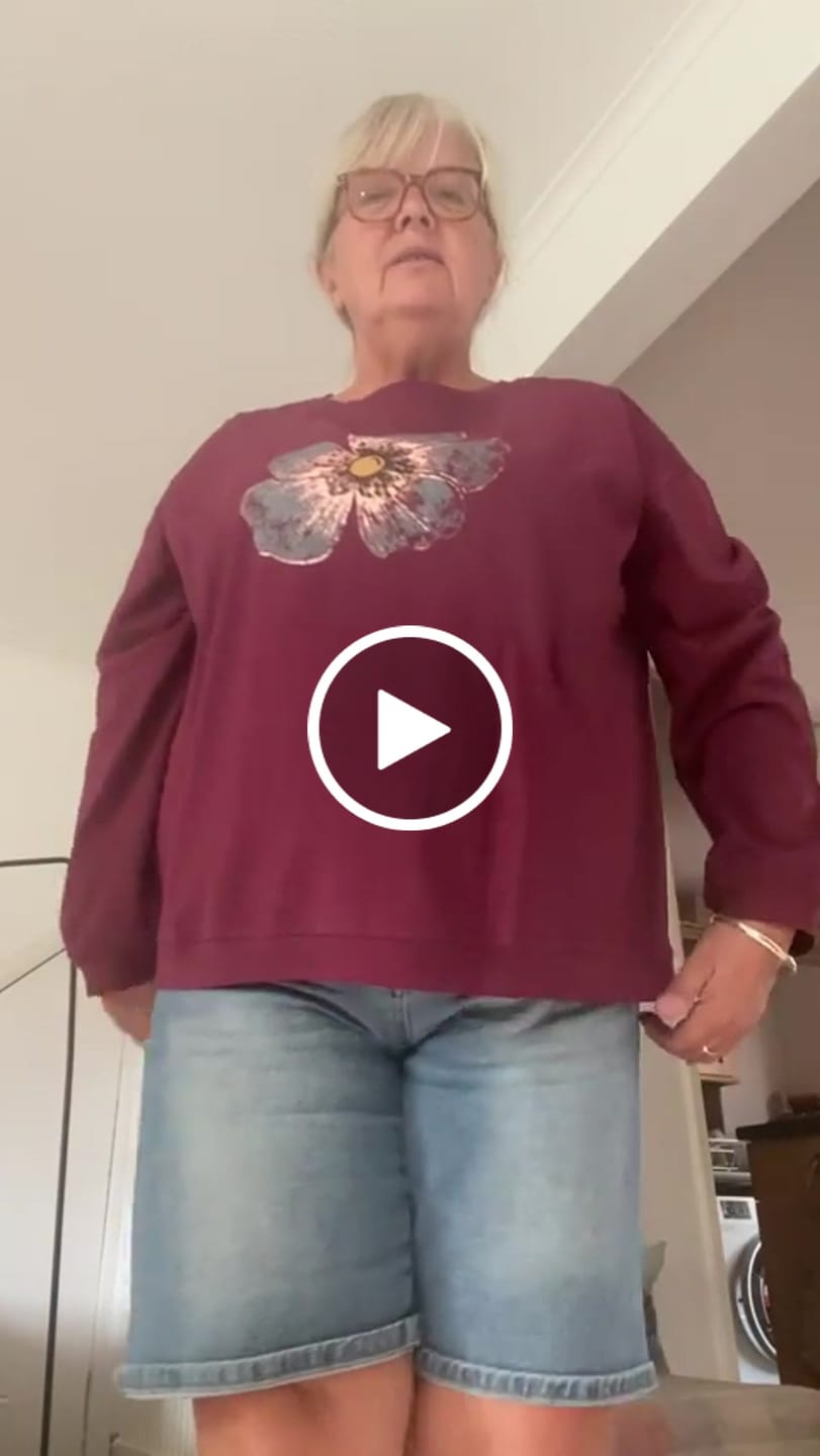 Customer video review of Plus Size Women Autumn Artsy Flower O-Neck Cotton Blouse