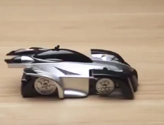 Customer photo review of 壁！天井！360°ドリフトミニカー