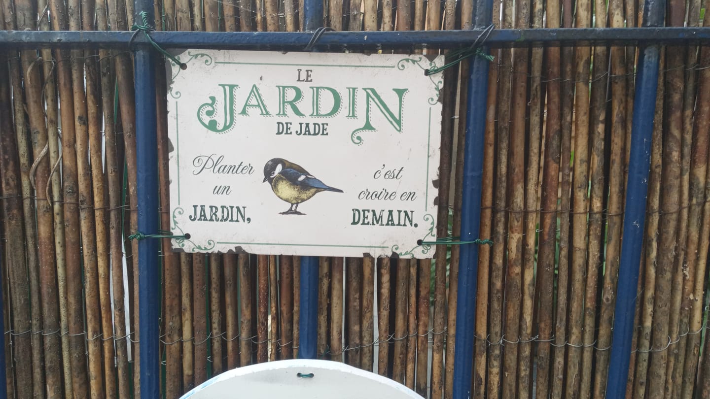 Customer photo review of Plaque de Jardin Personnalisée | Le Jardin de