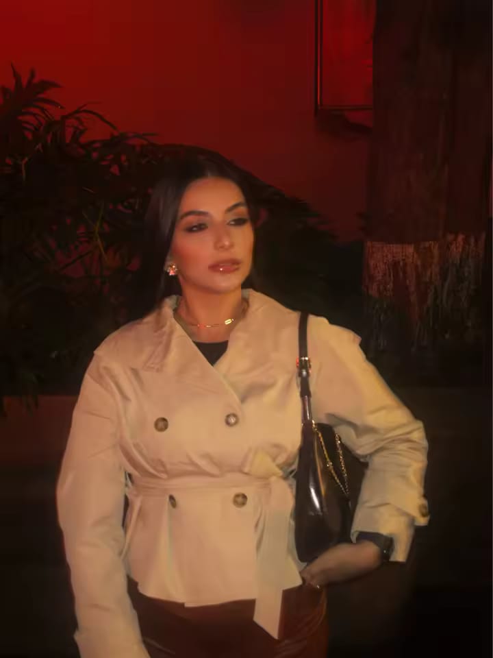 Customer photo review of Trench Velora