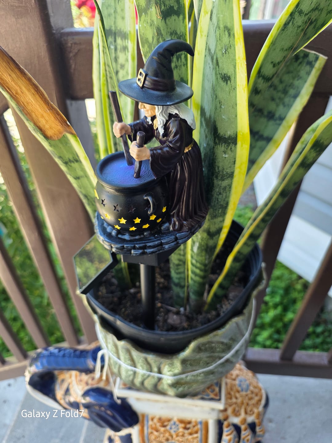 Customer photo review of 🪄Halloween Witch Glowing Cauldron Solar Light