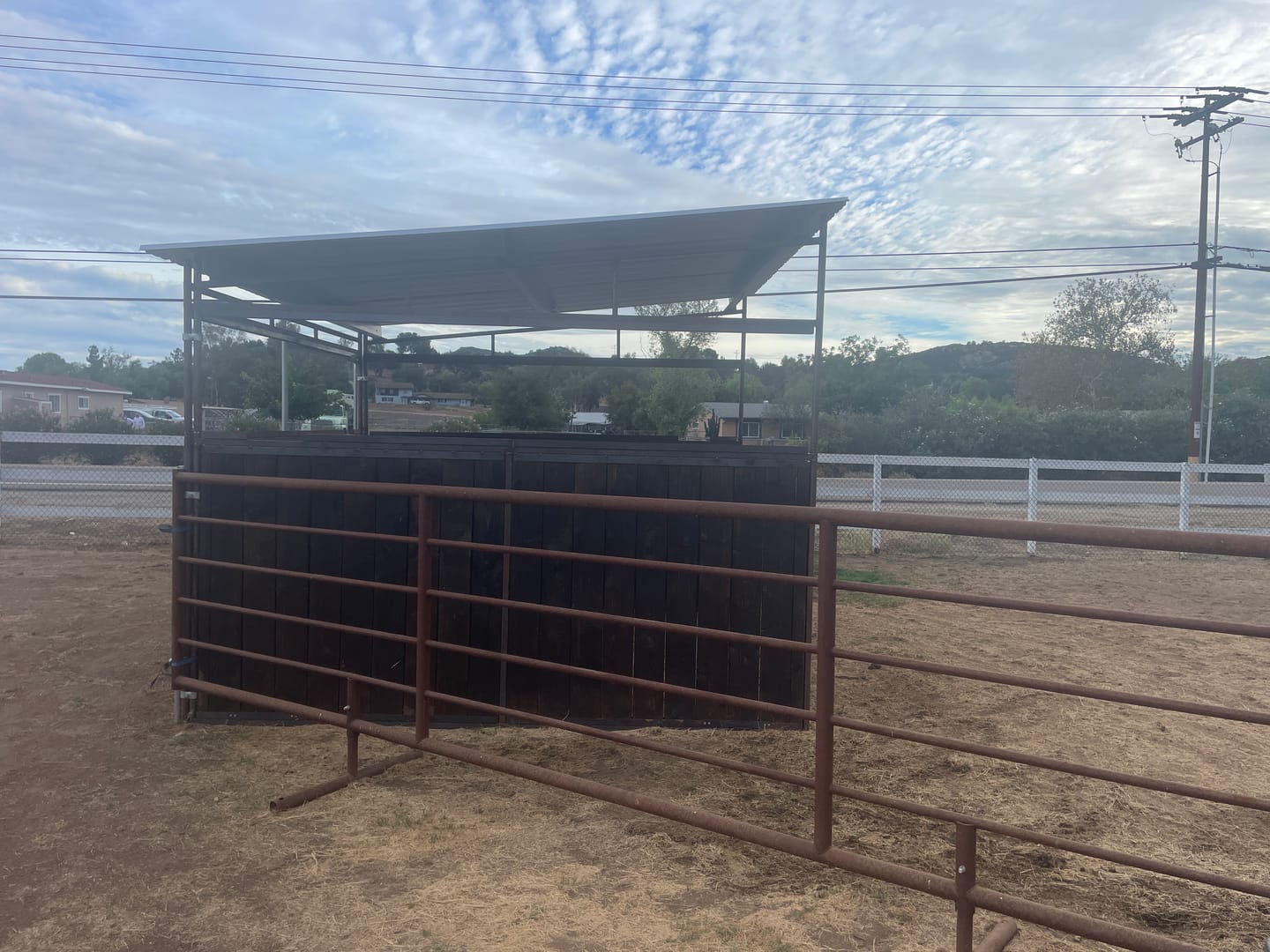 Customer photo review of 12x12 Loafing Shed (3 Walls) Wood Not Included