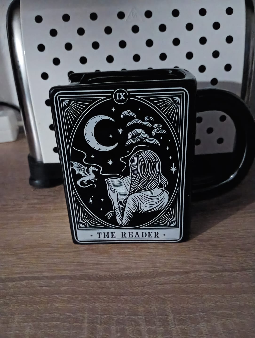 Customer photo review of Mondleserin Zauberbuch Tasse in Buchform - Tarot Design The Reader