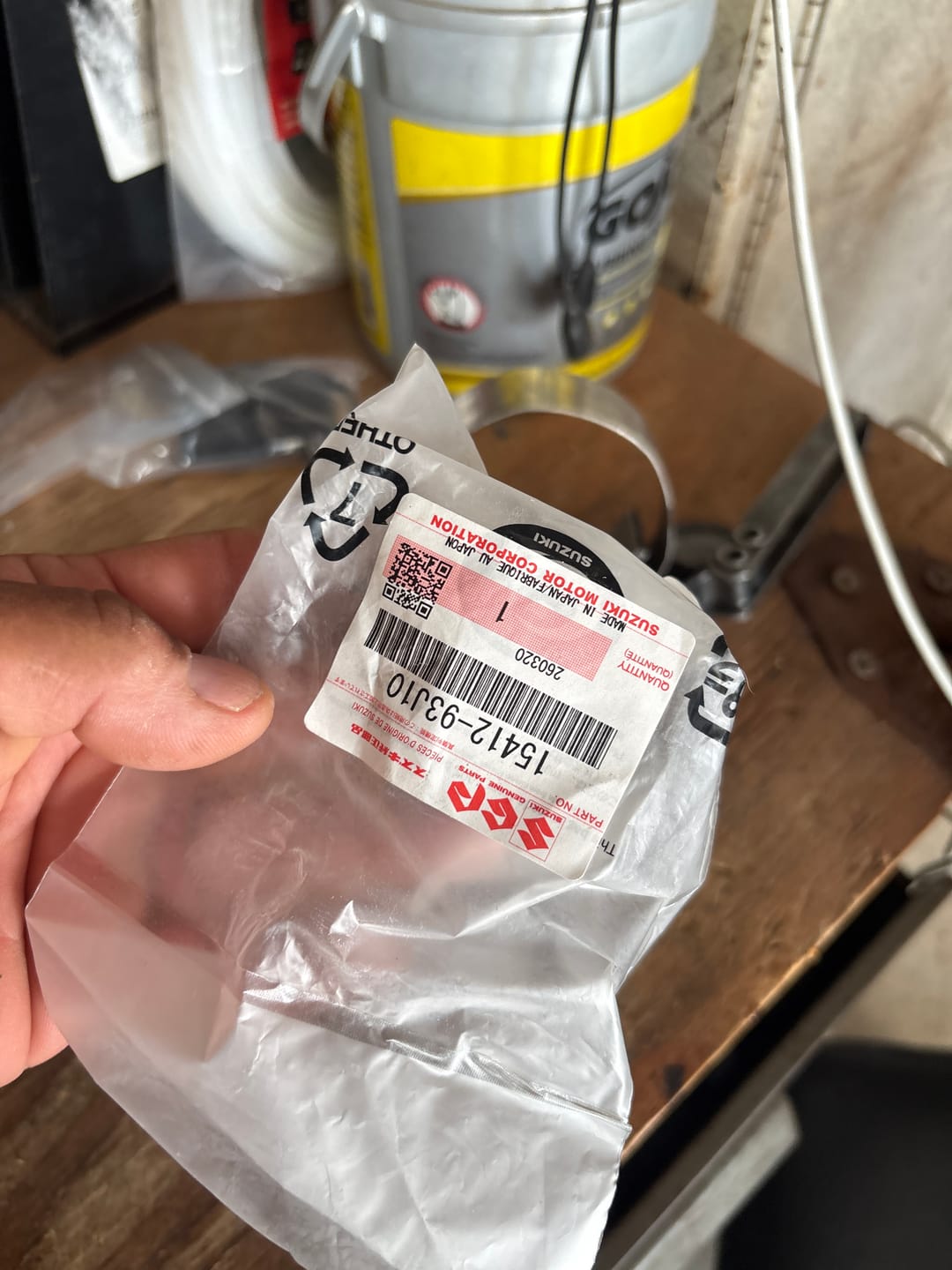 Customer photo review of Suzuki ECSTAR Marine Oil 10W-40 V7000 (Quart)