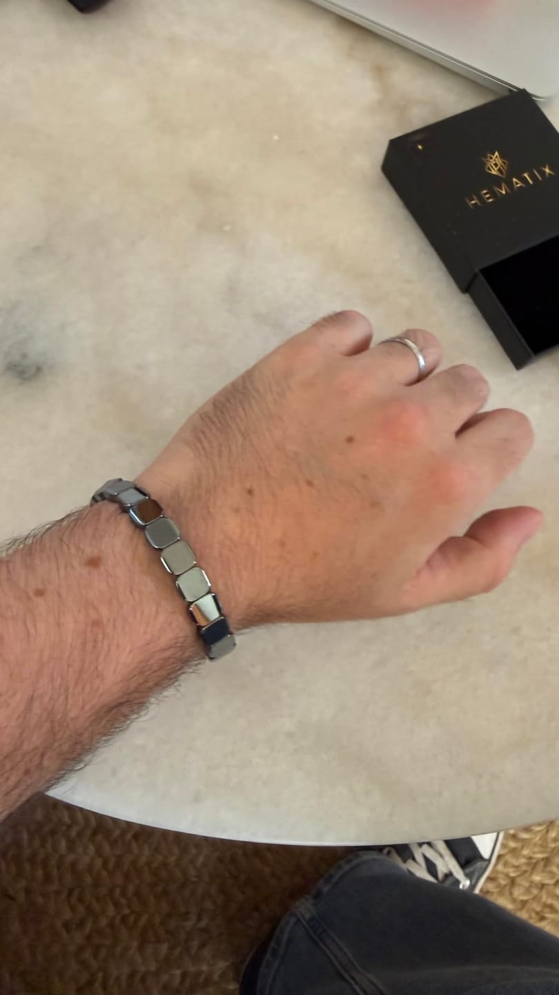 Customer photo review of Hiron™ Pulsera De Hematita