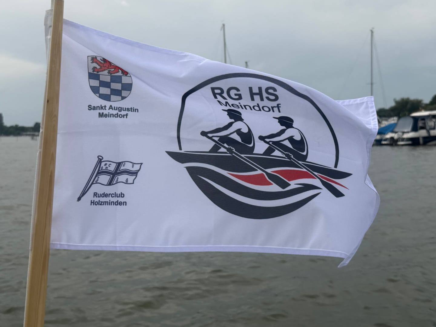 Customer photo review of Vereinsflagge inkl. Druck