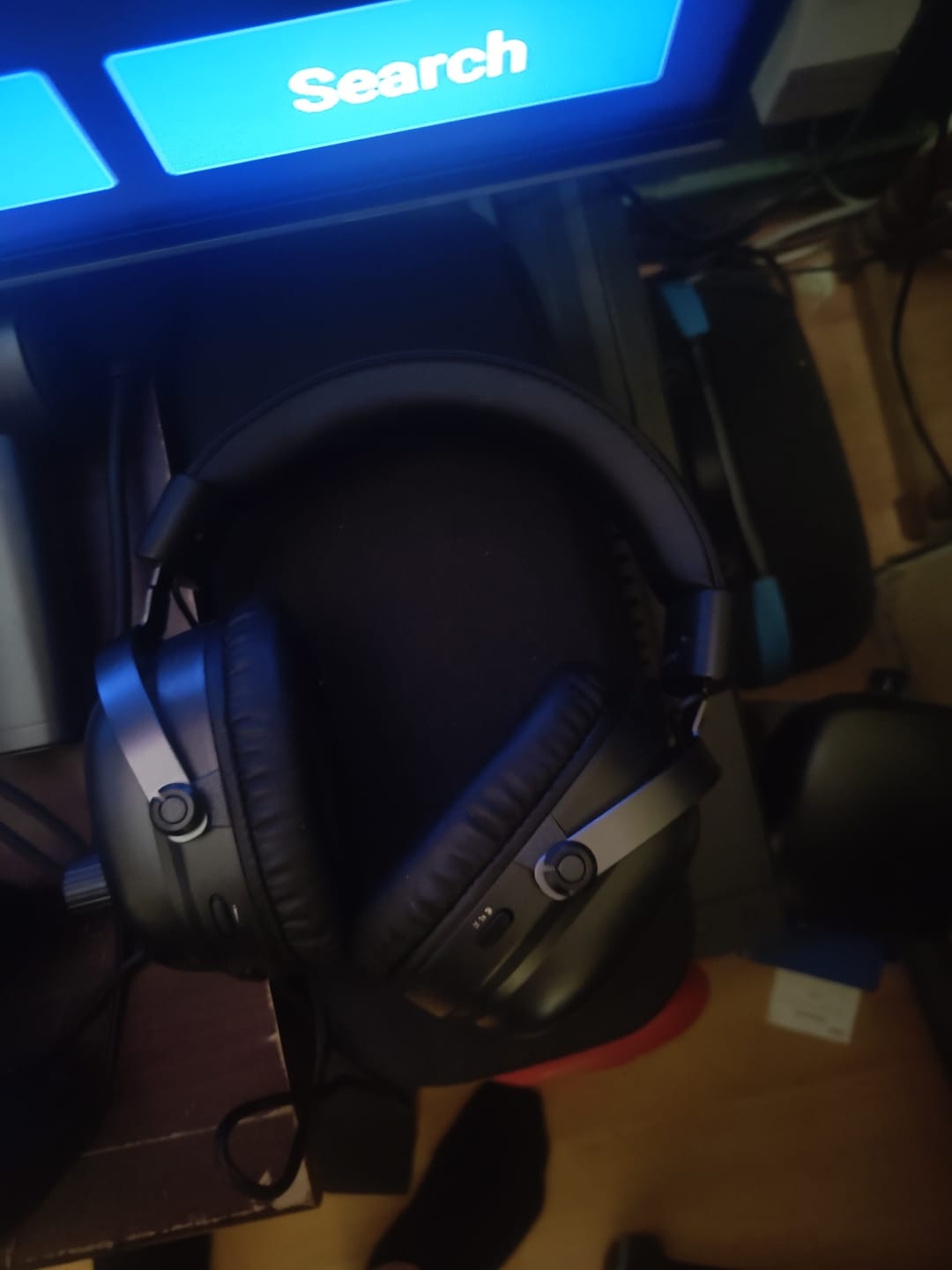 Customer photo review of Commander G Series Wireless Edition - 160 Hour Battery - 7.1 Surround Sound Wireless Gaming Headset - For PC, Playstation 5, PS4, Switch & More