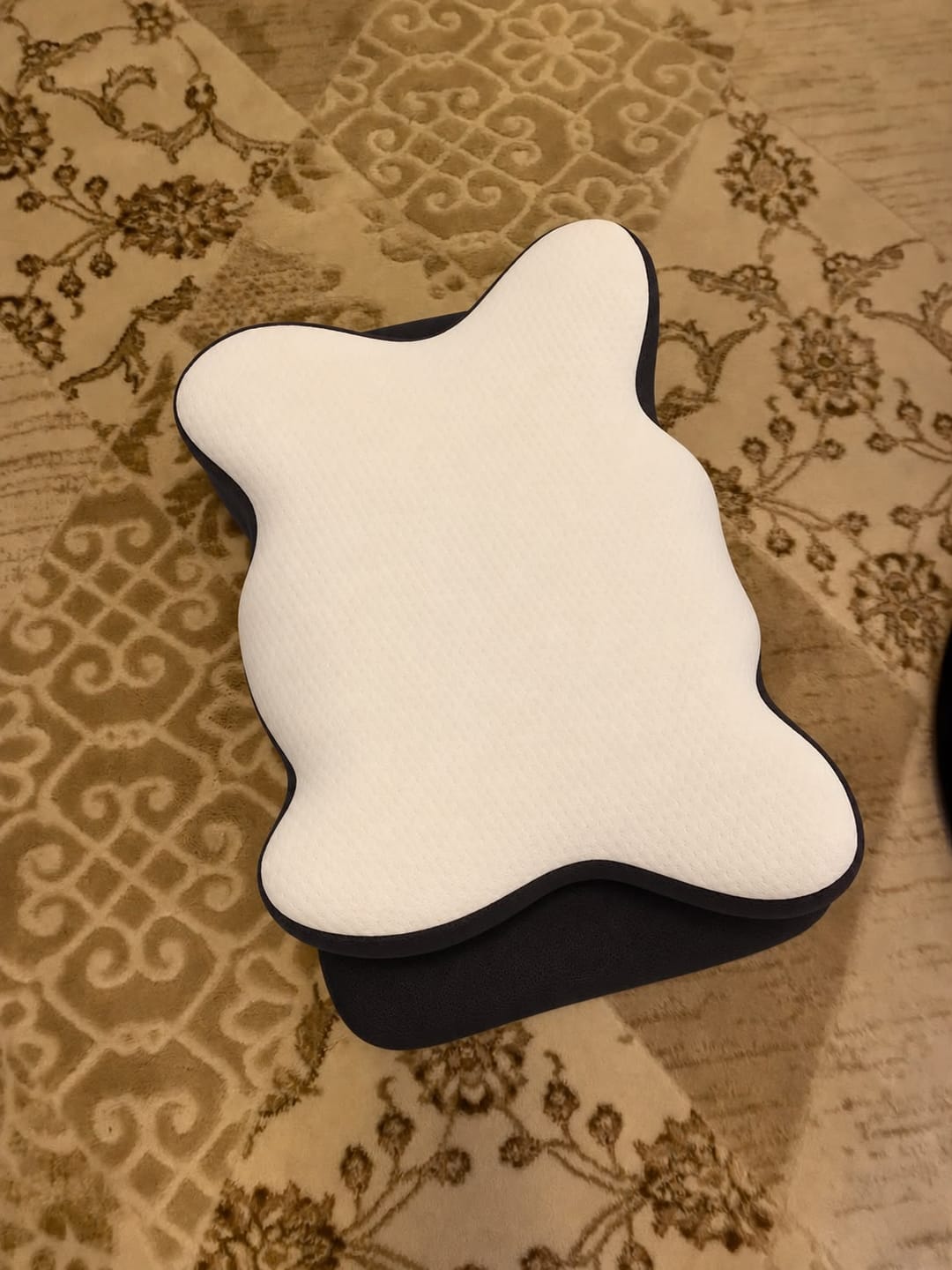 Customer photo review of Timoties Ortopedik Visco Boyun Yastığı