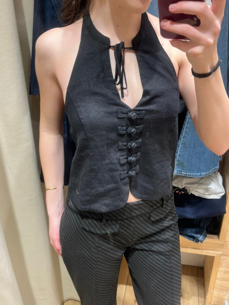 Customer photo review of Top Halter Botones Black
