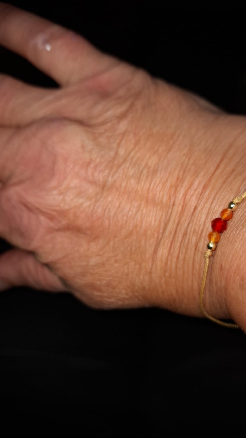 Customer photo review of Karneol Armband - Naturband
