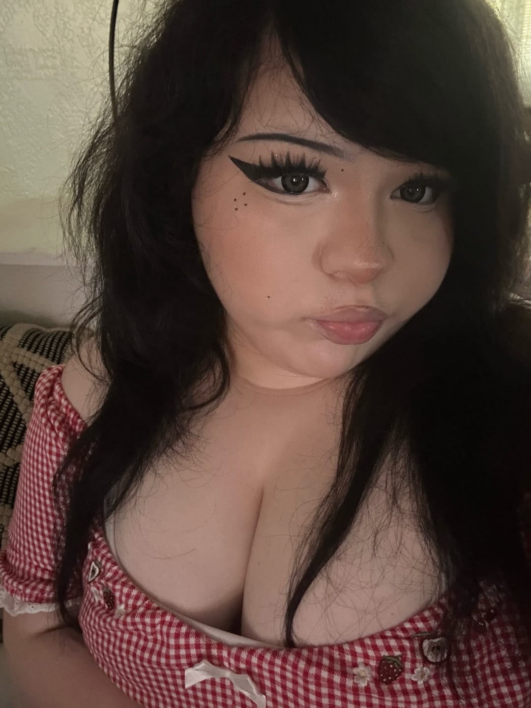 Customer photo review of Big Eyes Black Coloured Contact Lenses