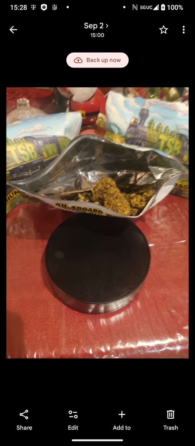 Customer photo review of Northern Lights THCA Flower