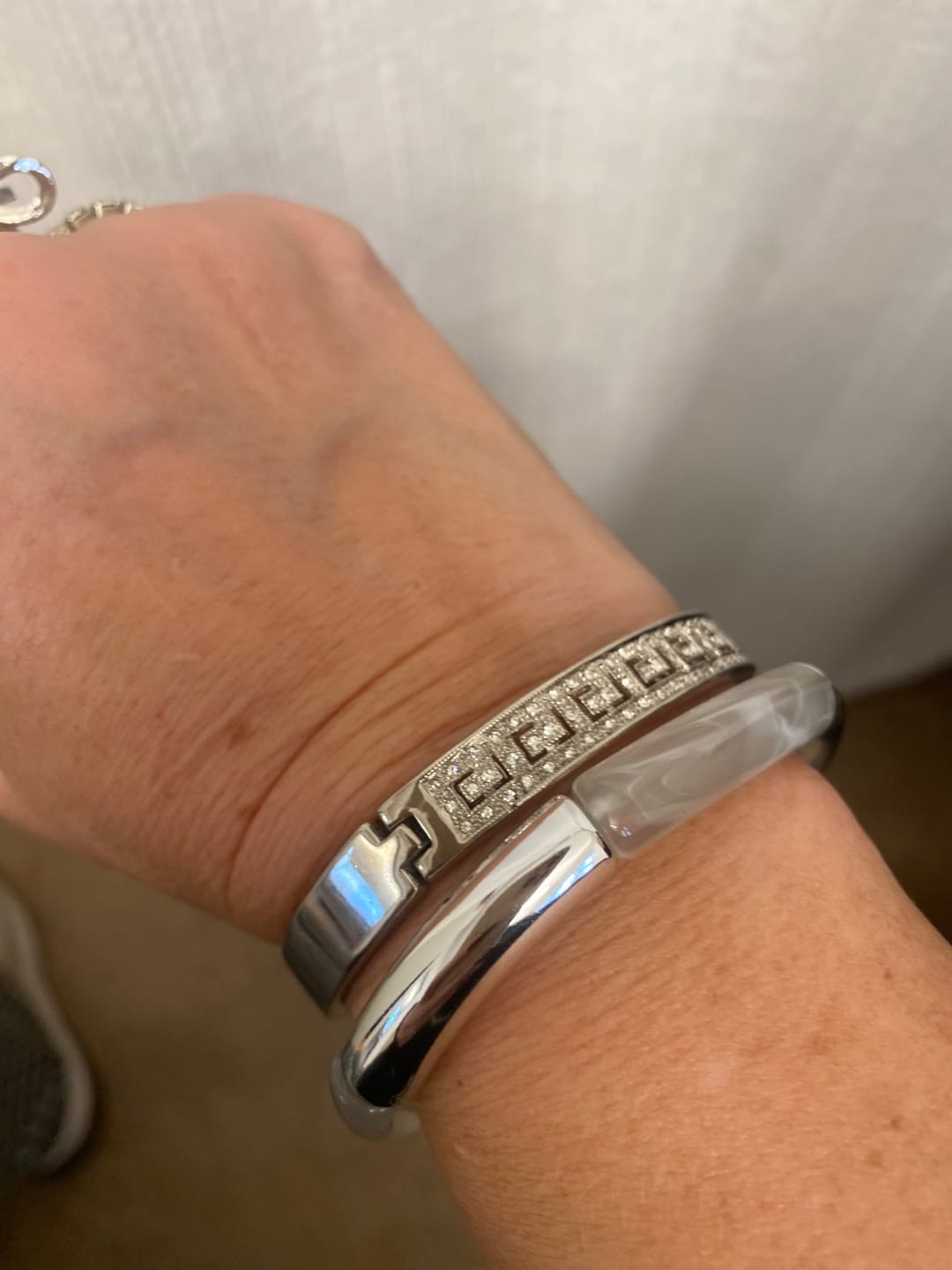 Customer photo review of Margareta - Bar Resin Bracelet