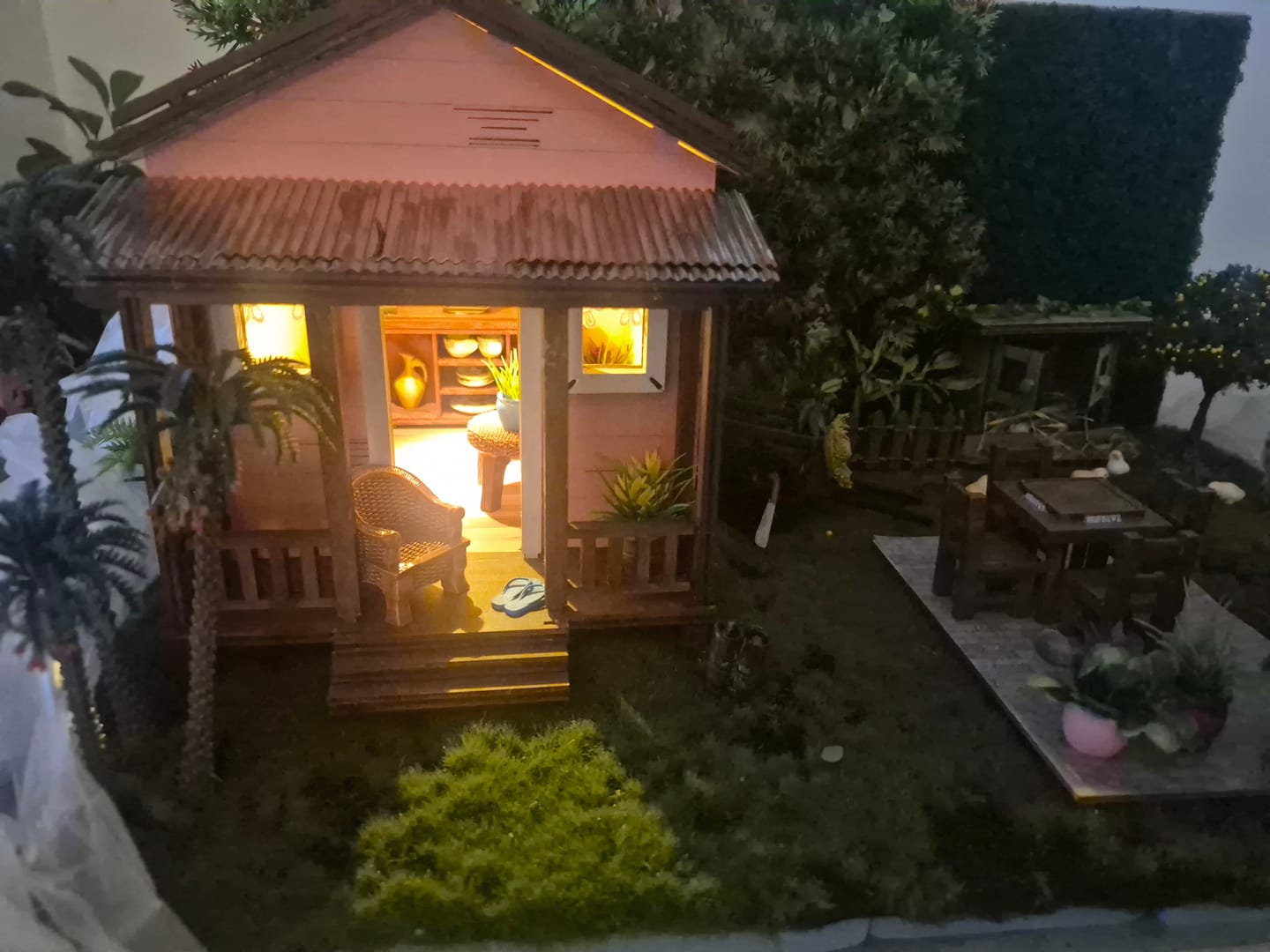 Customer photo review of Casita de Campo Alegría | Kit DIY Madera y Pintura