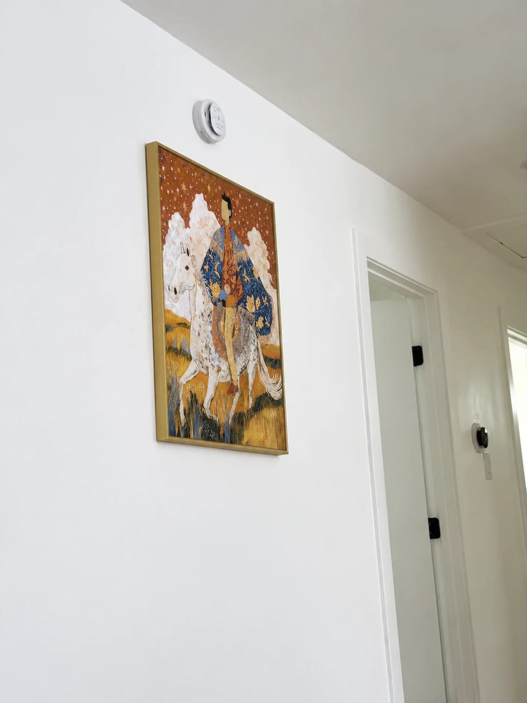 Customer photo review of Modern Folk Art ｜ The White Horse Wanderer