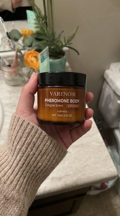 Customer photo review of Crema corporal con Feromonas Premium