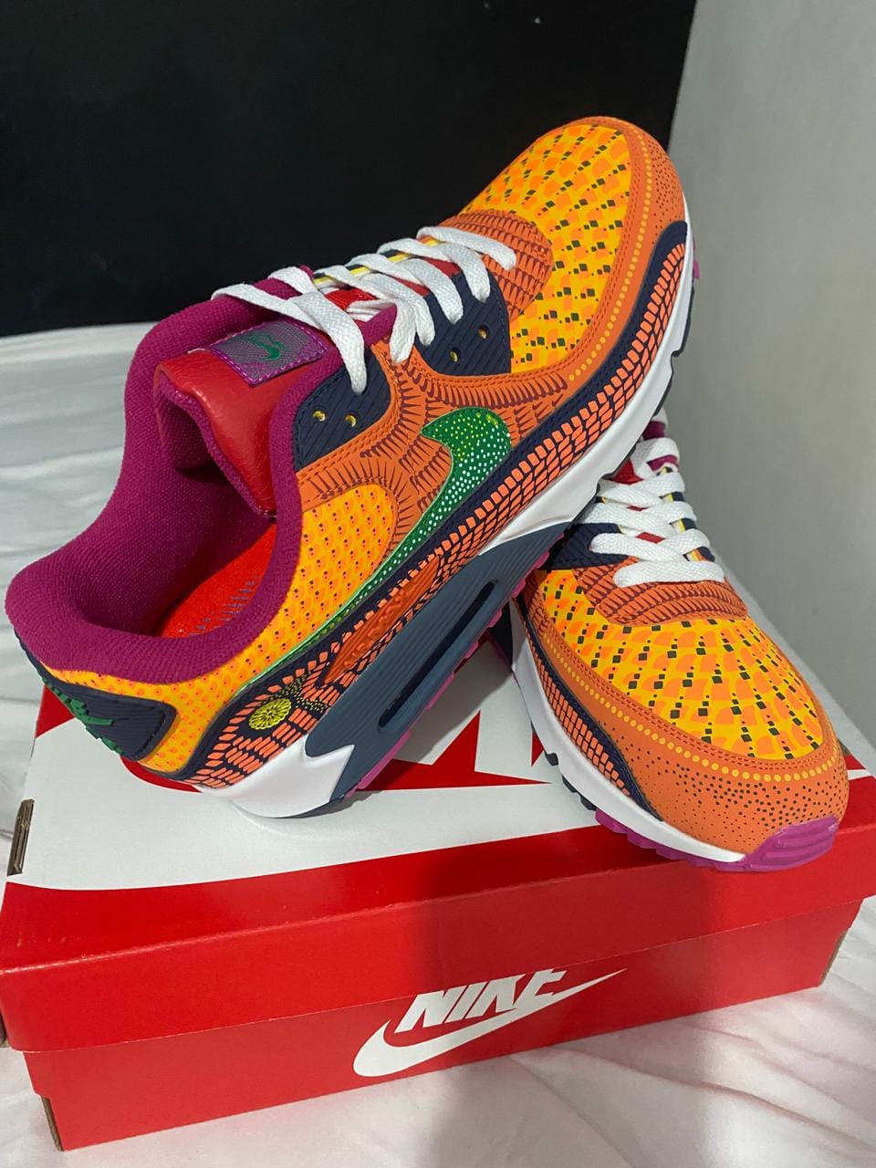 Customer photo review of Tenis Max 90 Dia De Muertos Importado