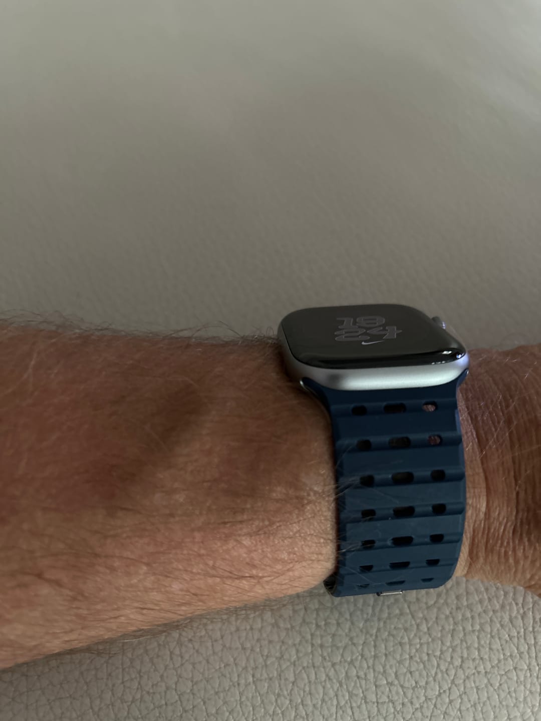 Customer photo review of arktisband Apple Watch magnetisches Silikonarmband „Power“