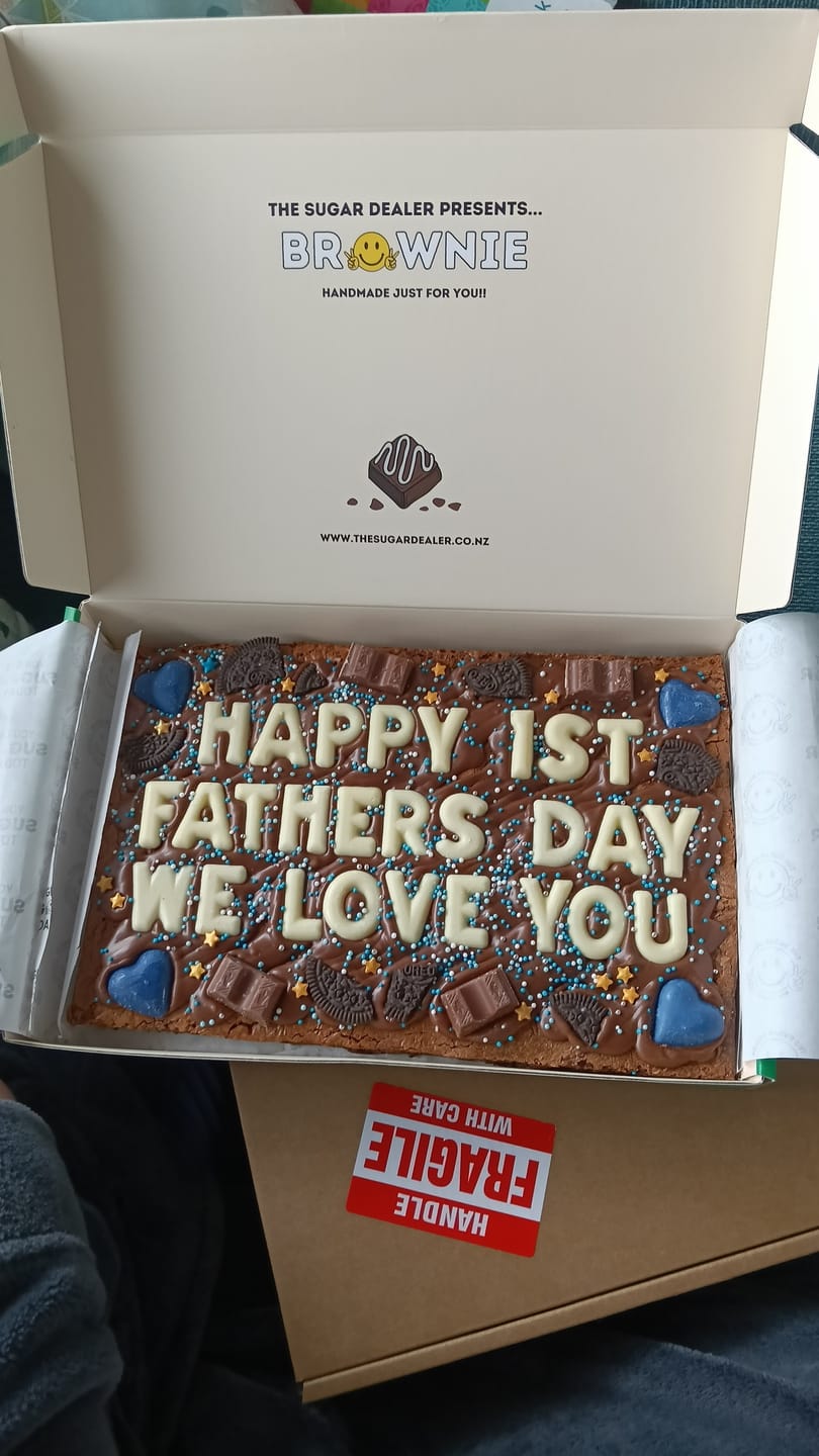 Customer photo review of Mega custom message fathers day brownie
