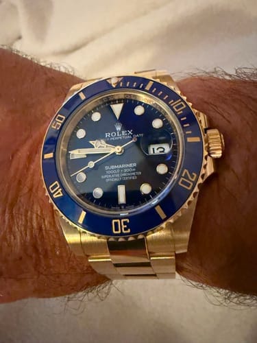 Customer photo review of Submariner 41mm Yellow Gold Blue Dial Bezel Mens Watch 126618