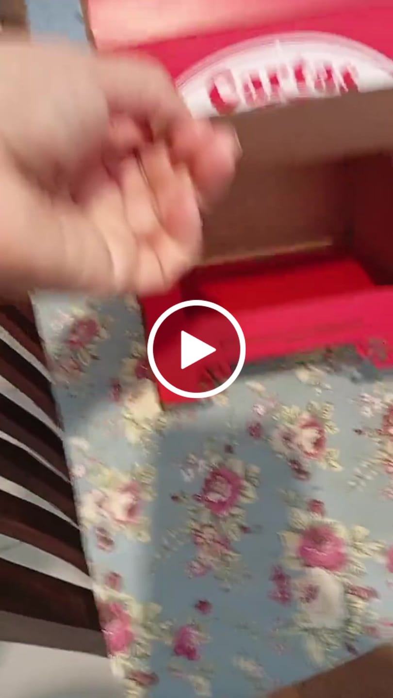 Customer video review of Decoração de Natal Caixa de Cartas Correio do Noel