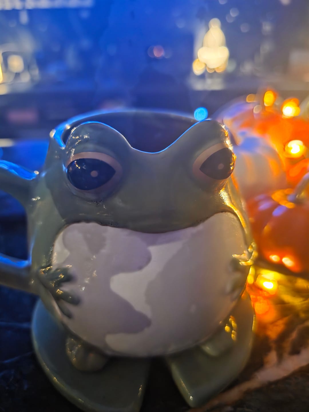 Customer photo review of Frosch-Tasse auf Seerosenblatt