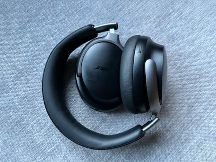 Customer photo review of New Quiet Comfort Ultra Wireless Noise Cancelling Headphones with Spatial Audio, Over-The-Ear Headphones with Mic, Up to 24 Hours of Battery Life, Black
