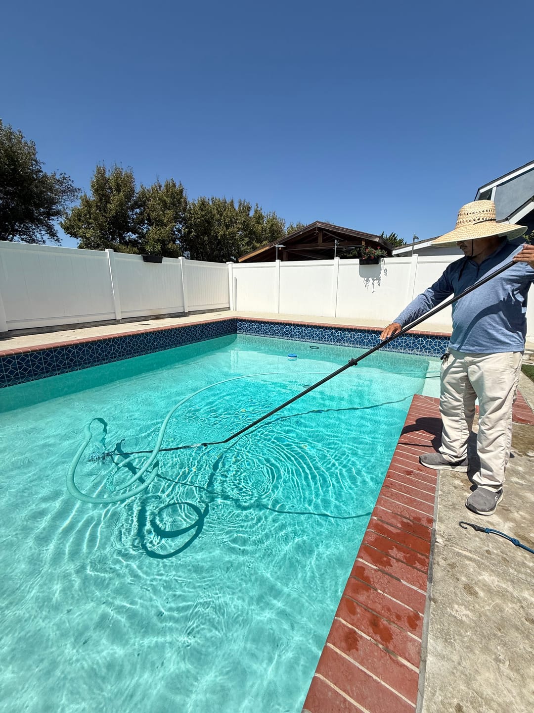 Customer photo review of HyperPole / Carbon Only Swimming Pool pole