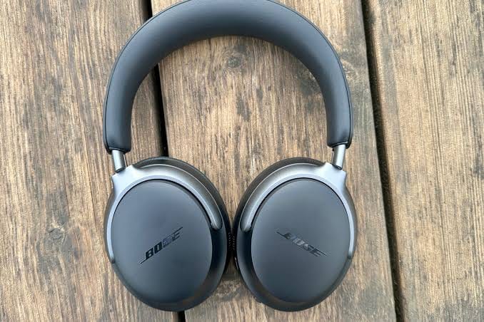 Customer photo review of New Quiet Comfort Ultra Wireless Noise Cancelling Headphones with Spatial Audio, Over-The-Ear Headphones with Mic, Up to 24 Hours of Battery Life, Black