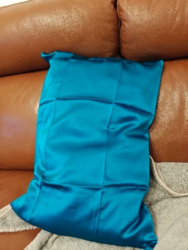 Customer photo review of Mulberry Silk Pillowcase — 19 Momme