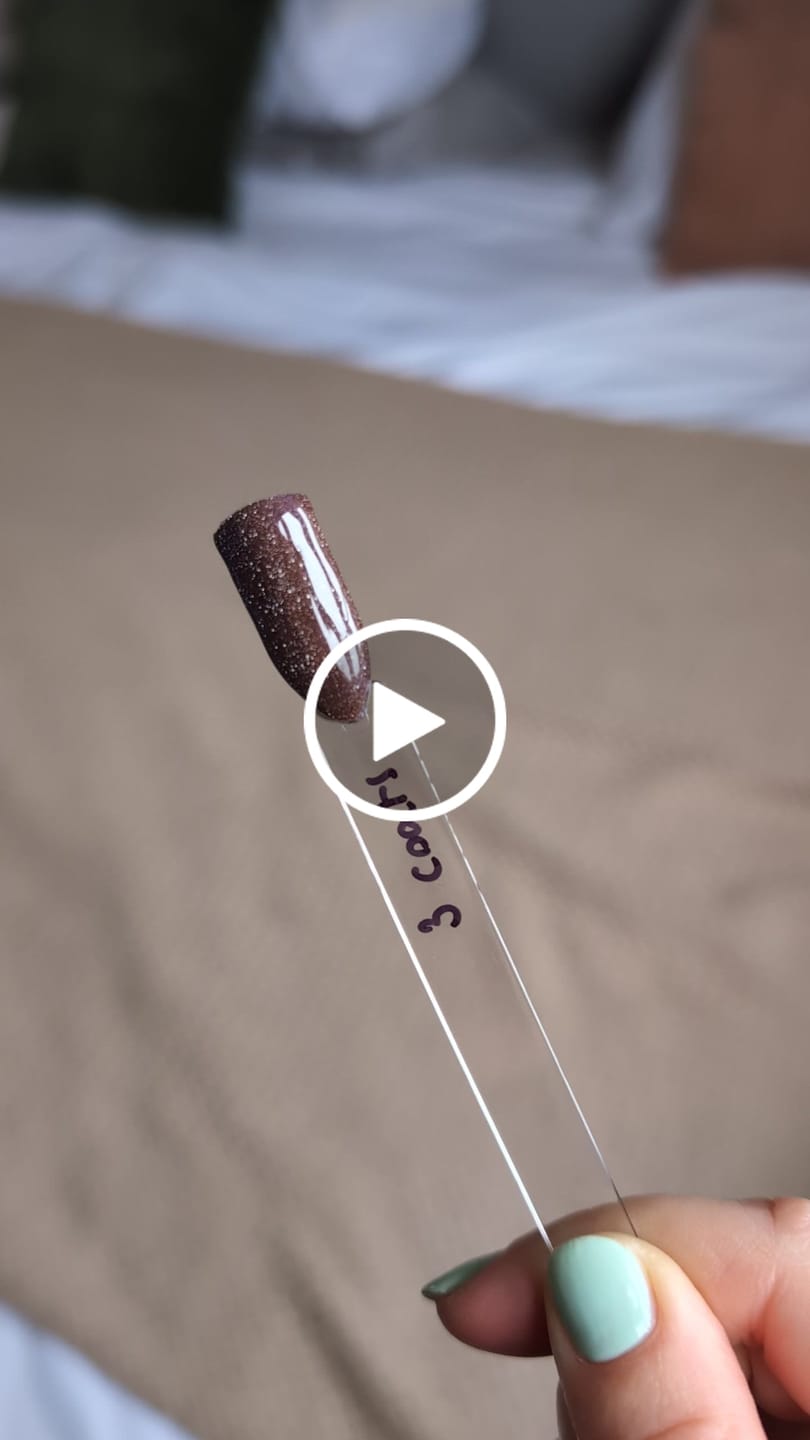 Customer video review of Semilac 827 AI Brown UV Gel Polish
