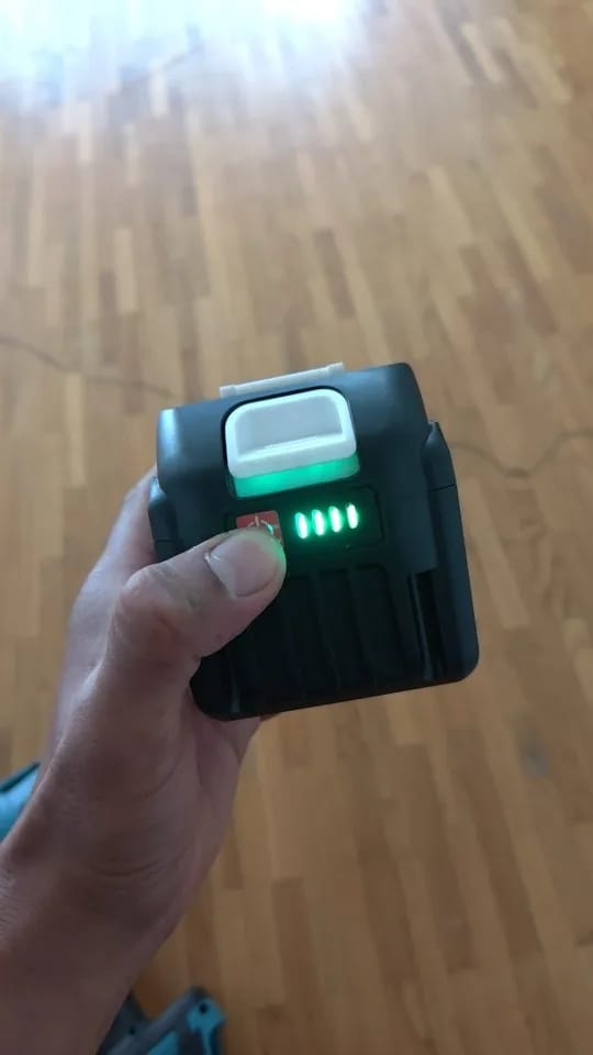 Customer photo review of TurboWind™ | Souffleur de feuilles sans fil puissant et léger