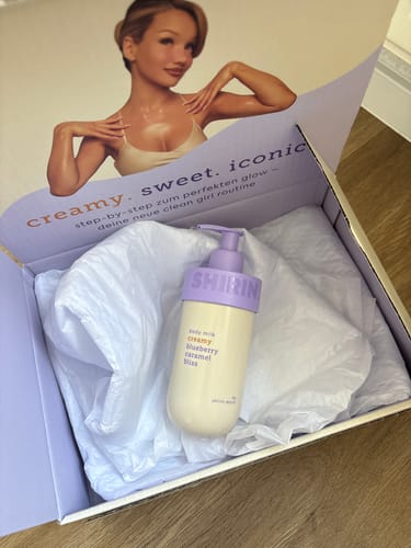 Customer photo review of Body Milk Creamy Blueberry Caramel Bliss