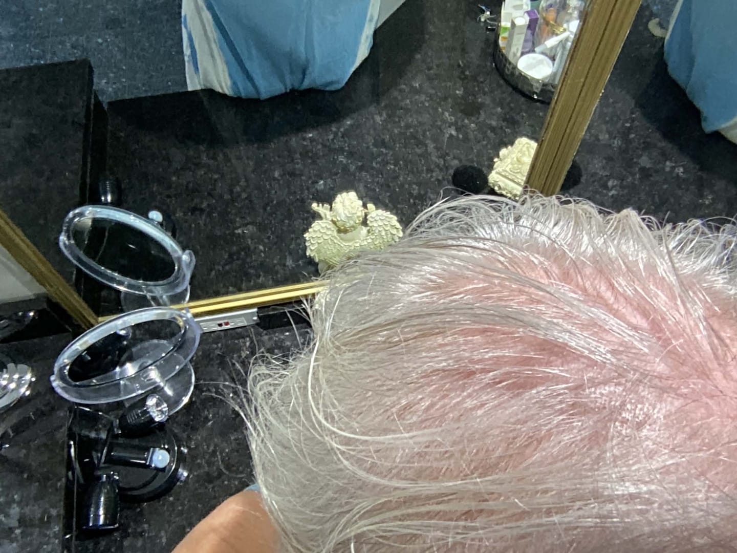 Customer photo review of SHAMPOING NATUREL AU ROMARIN ET À LA KÉRATINE — POUR DES CHEVEUX PLUS ÉPAIS ET PLUS VOLUMINEUX