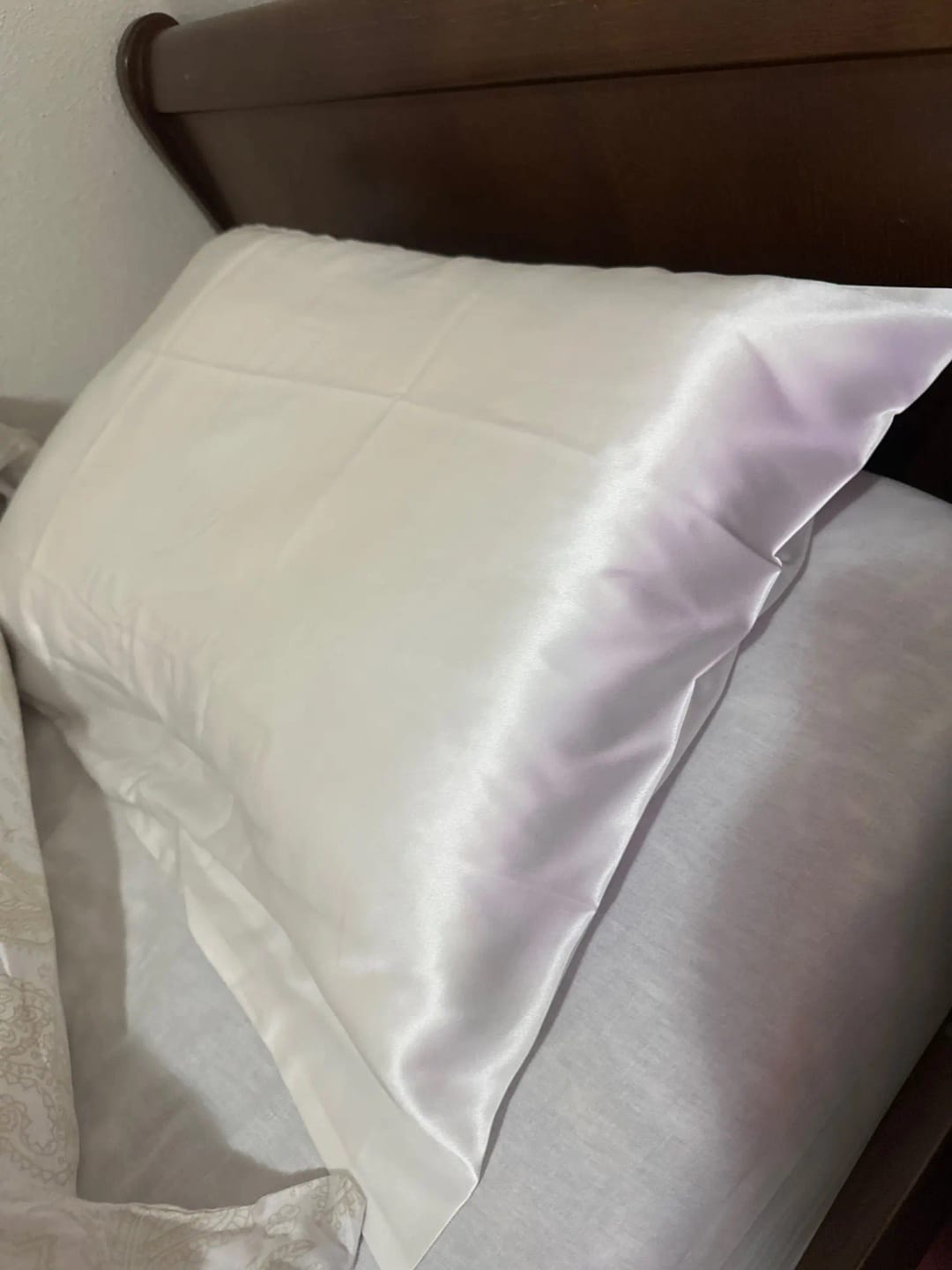 Customer photo review of Mulberry Silk Pillowcase — 19 Momme